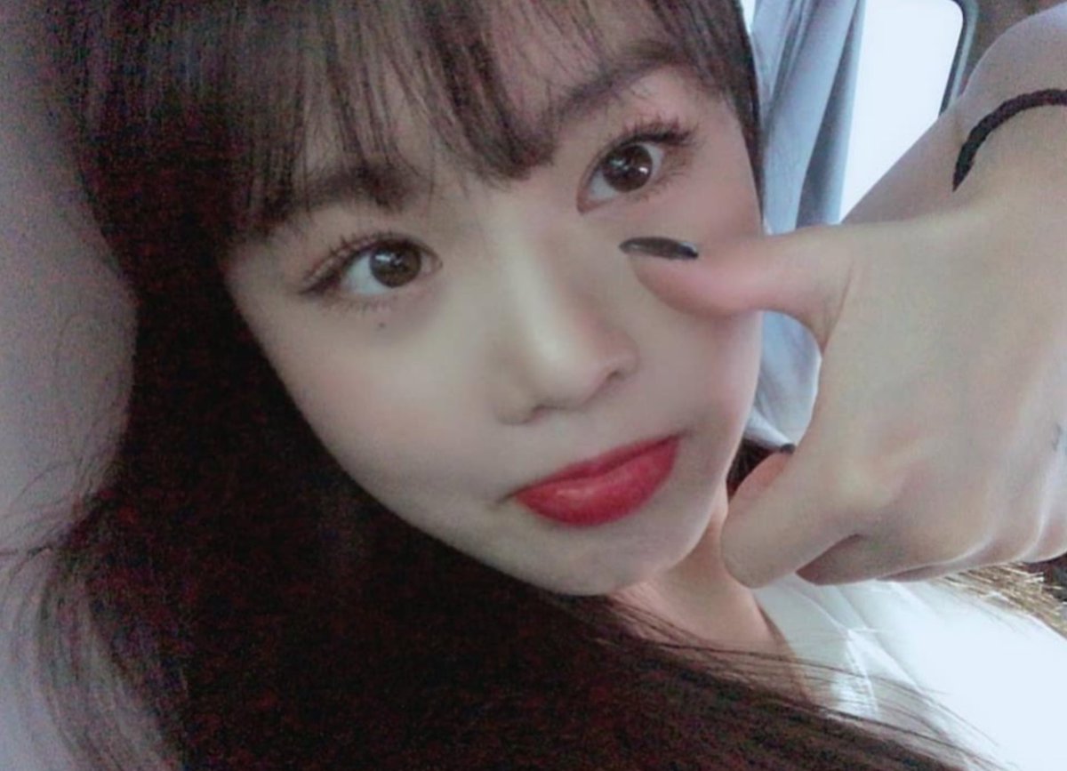 soojinspost's tweet photo. [#수진] Helloo Neverlandyuu💜 Eat something delicious for dinner~~

[https://t.co/EMsQc0xYKD] https://t.co/zJ6J4KgUe1