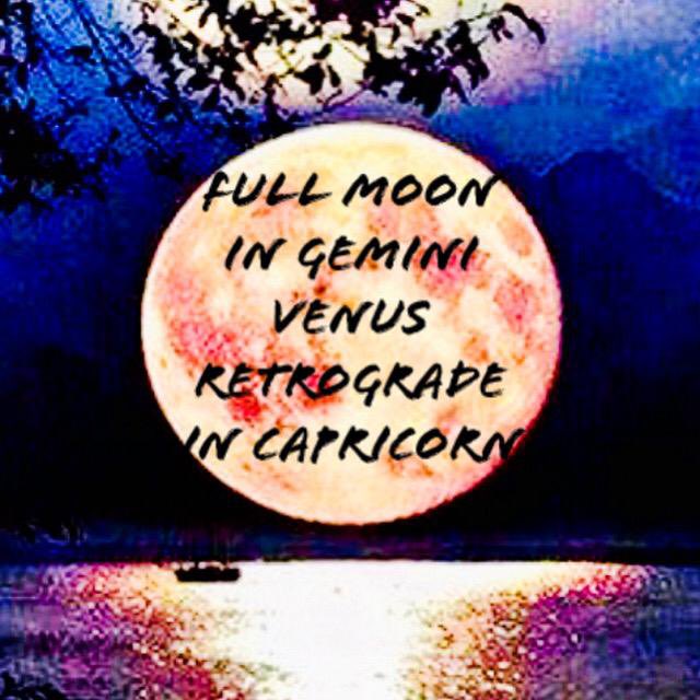 sneh_joshi's tweet photo. #fullmoon #fullmooningemini #venusretrograde #Capricorn #Gemini #snehjoshi #astrology #vedicastrology #sunsigns #karma #moonmagic #reincarnation #starsigns #horoscopes #astrologer #vedicastrology #vedicastrologer

https://t.co/nEOc8Ug24b https://t.co/RUP3I1Xp1N