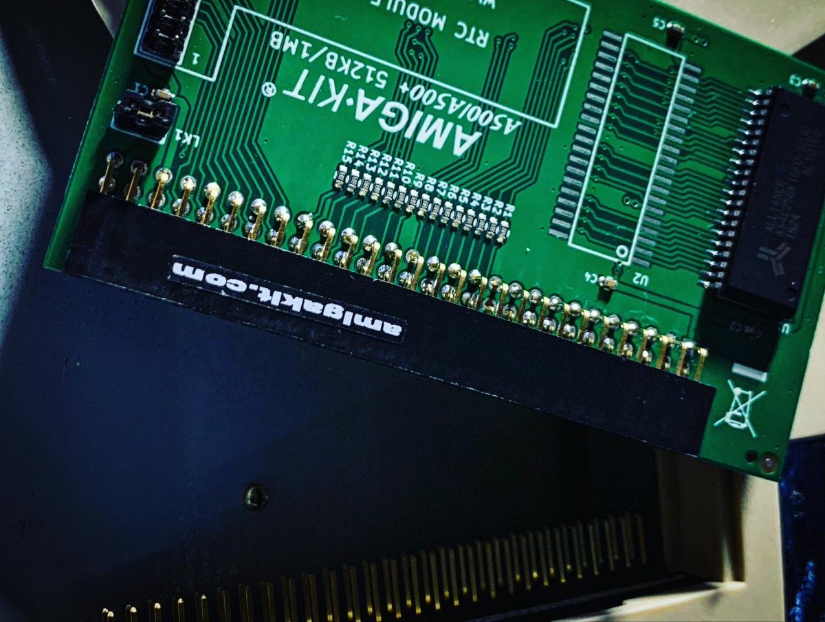 YorkshireTechy's tweet photo. Who’s old and #geeky enough to remember saving up and installing a #512k #ramexpansion on their #amiga #a500 so they could play games such as #batmanreturns?!!! Loved my #amiga500 :) #retrocomputing #retrogaming #classiccomputer #16bit #a501 https://t.co/AYsdlKtqOM