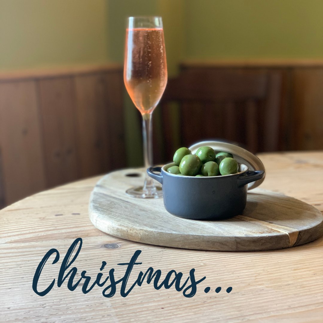 InnKingsdon's tweet photo. Our Festive Party Menu runs all the way through to the 24th December... don't miss out, book now! 🍾

You can view our delicious menu and book a table on our website: https://t.co/3zWve8xlzM 🎄

#somerset #christmas #goodfood #dinewithus #christmas2021 #christmasbookings https://t.co/4vgjVCeVGd