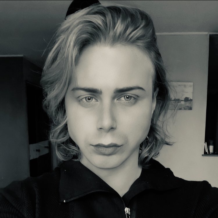 Alexnavy95's tweet photo. #LGBTQIAvisibility heyyy 🤗 https://t.co/Mo7aChLDMN