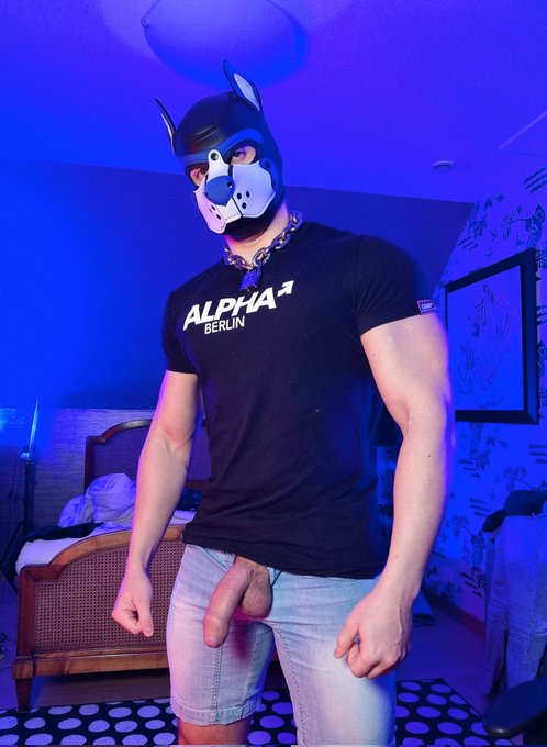 Would you be my bottom?😈 https://t.co/rOA6w14CoW<a href="/tag/foreskinfriday"class="tags"><span>#foreskinfriday</span></a>