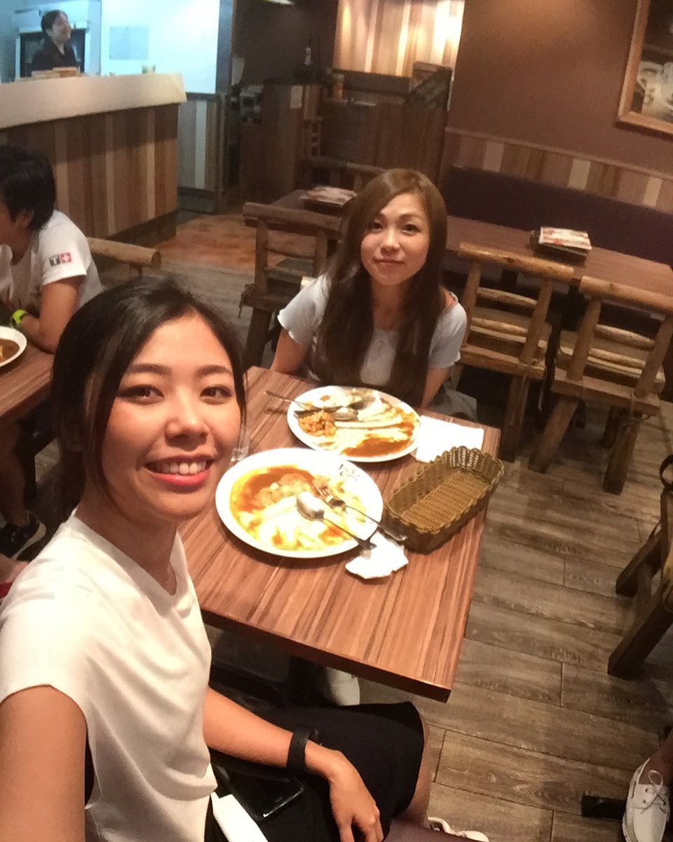 Alice27182773's tweet photo. Today I ate a very delicious meal with my friends https://t.co/Qe1oPZNPs6