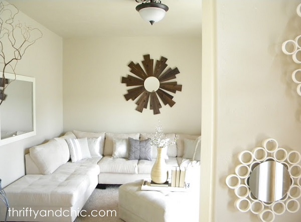 JMLuxuryGroup's tweet photo. Whichever room you want to update, there's a #DIY mirror here that can help get the job done. #homestyle  https://t.co/qI1zwPTXUj https://t.co/6220NFliiy