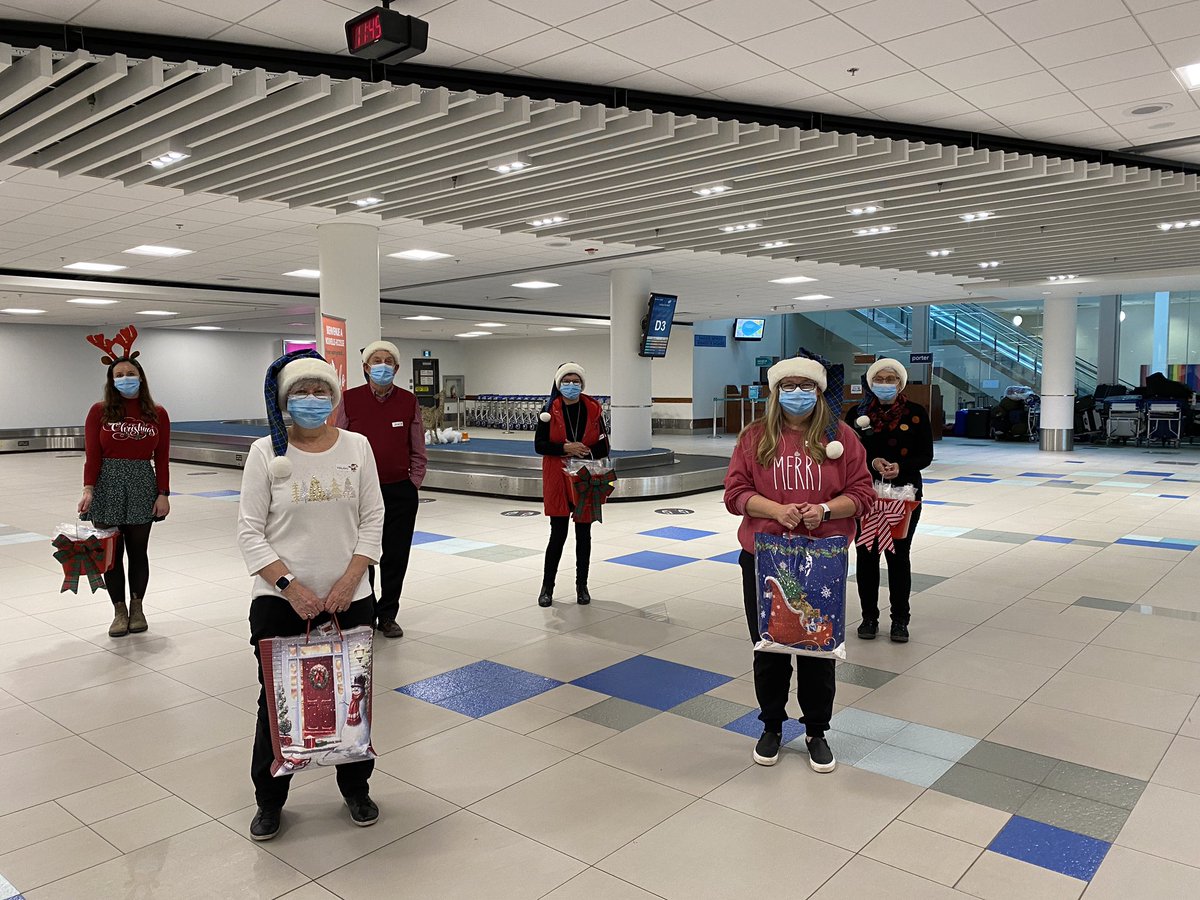 Thank you to all the holiday helpers at the Halifax Airport today #testtoprotect @BarbaraGoodall6 @HFX_Lauren @LisaBarrettID