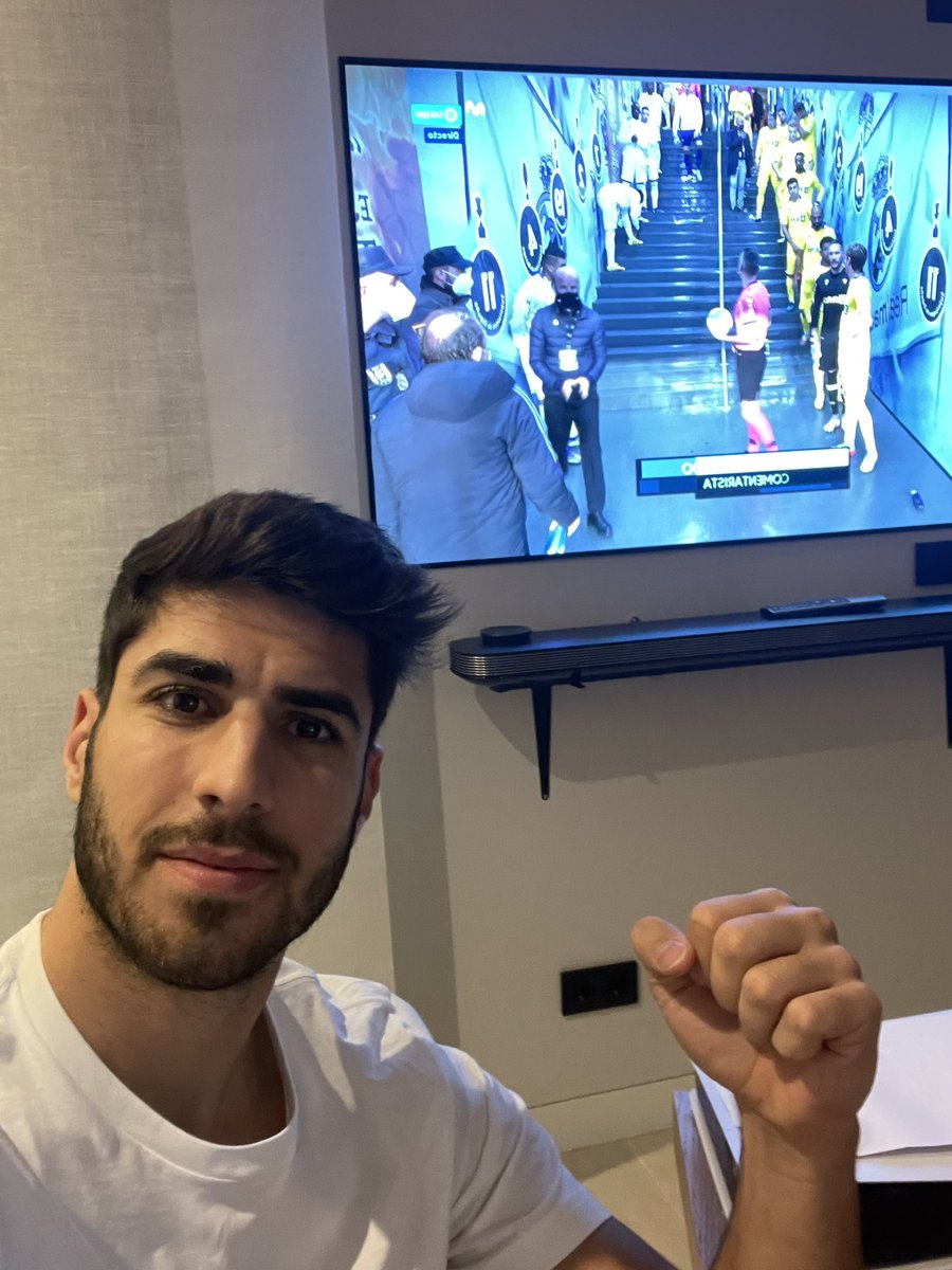 Apoyando al equipo desde casa. Me encuentro bien y con muchas ganas de volver cuanto antes. 👊🏽🤍