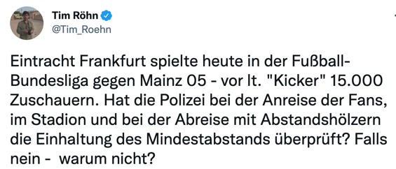Eddie_1412's tweet photo. … habe die Polizei bei der #ffm1812  Abstandshölzer eingesetzt.

Um Antwort wird gebeten.. @Polizei_Ffm https://t.co/Ke2cJQCW2B