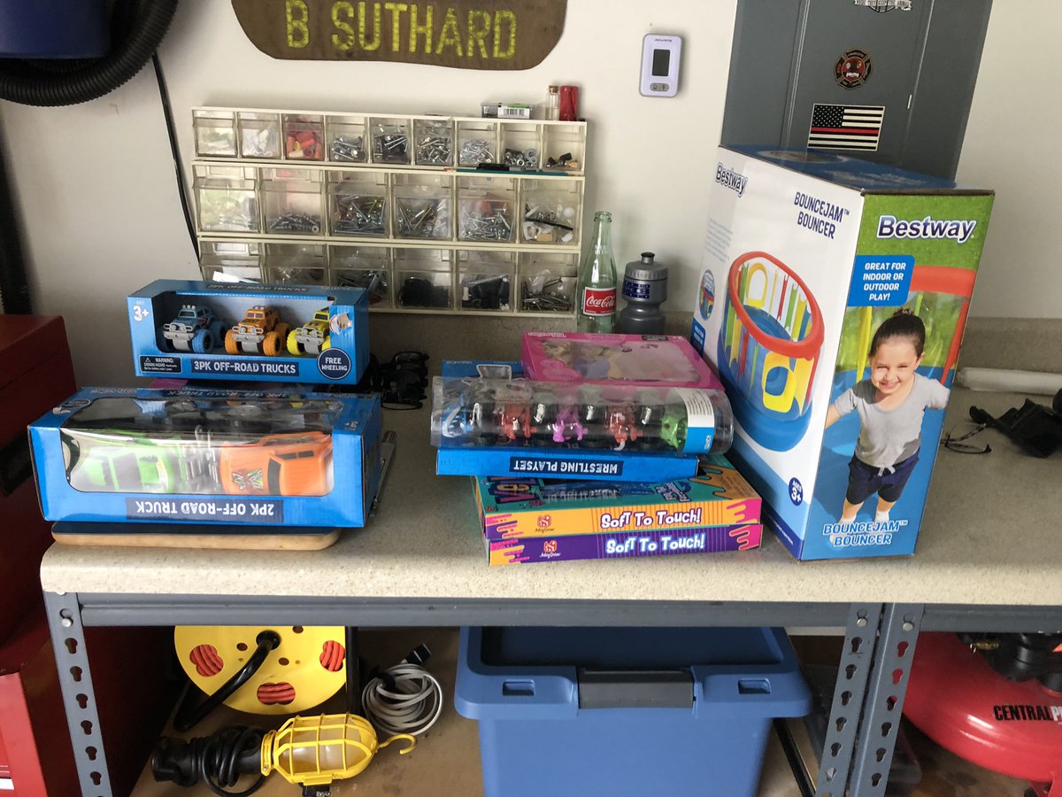 BPSuthard's tweet photo. When you have a Fire Department vehicle in the driveway and an off duty member of the Sheriff’s Department stops by the house and drops off new toys because he knows you’ll get it to those in need. #SelflessServant #ThanksBrother #BackTheBlueTheyBackYOU #BackTheBlue https://t.co/IHqsdc92dZ