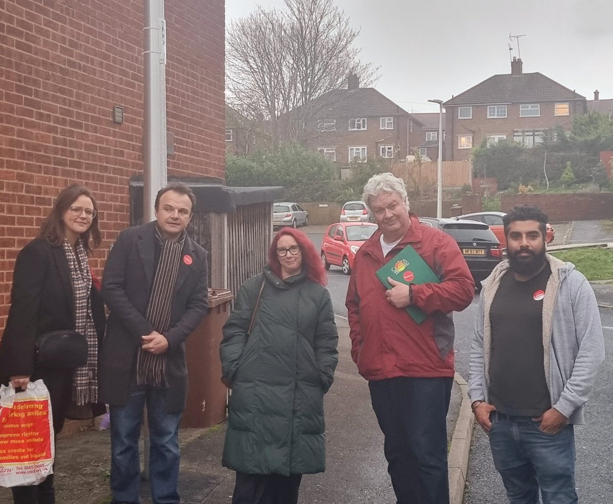Many thanks to everyone who came out this weekend to help me speak to residents in #rochestereast. A great response heading into Thursday's by-election! #VoteLabour
