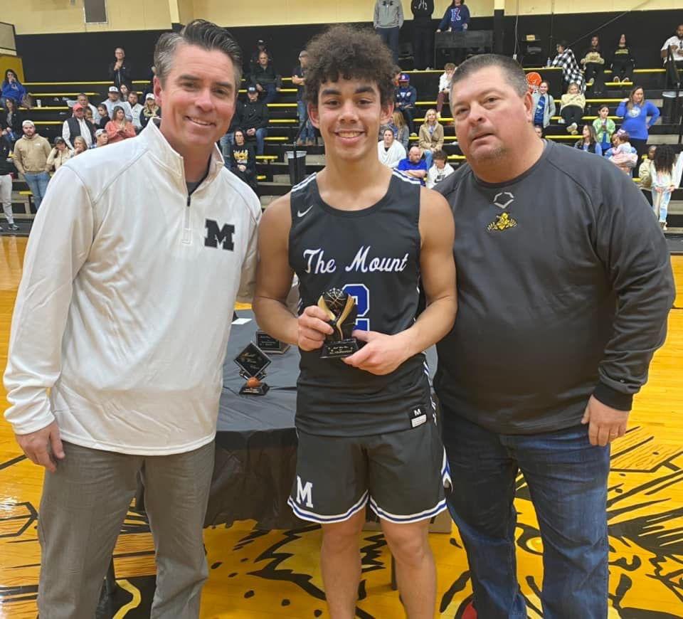 msmhoops's tweet photo. Madill Winter Classic Tournament Champs! @Diante_Palmer MVP @Tayprestridge All Tournament Team. @PrepHoopsOK @Nxtpro_hoops @coachbrandonj_ @coachealexander https://t.co/ZNQD9nilba