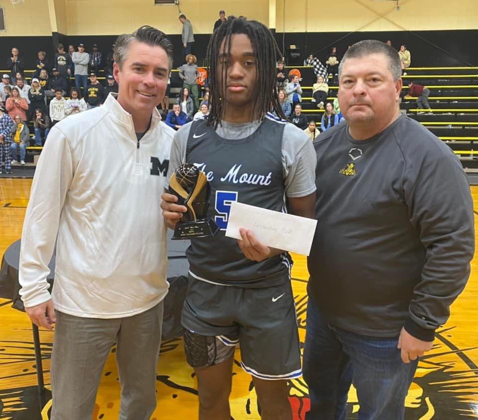 msmhoops's tweet photo. Madill Winter Classic Tournament Champs! @Diante_Palmer MVP @Tayprestridge All Tournament Team. @PrepHoopsOK @Nxtpro_hoops @coachbrandonj_ @coachealexander https://t.co/ZNQD9nilba