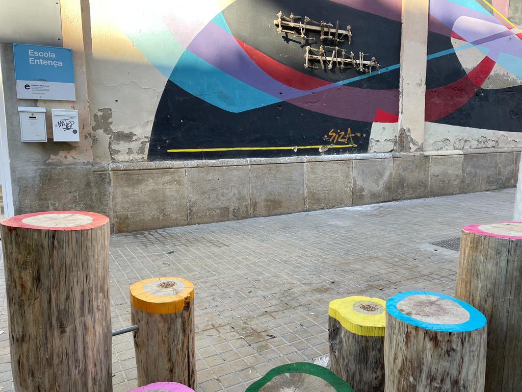 Escola Entença tweet media