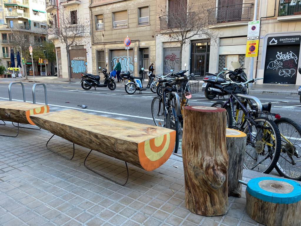 Escola Entença tweet media