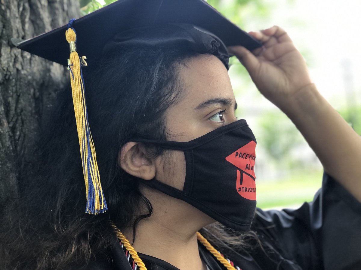 HobietteVelasco's tweet photo. #HotGirlGraduation #HottieGrad this past May. ✨ Weekend didn’t go as I hoped but I worked my ass off for that cap and gown. ✨ https://t.co/vShMXCxTCB