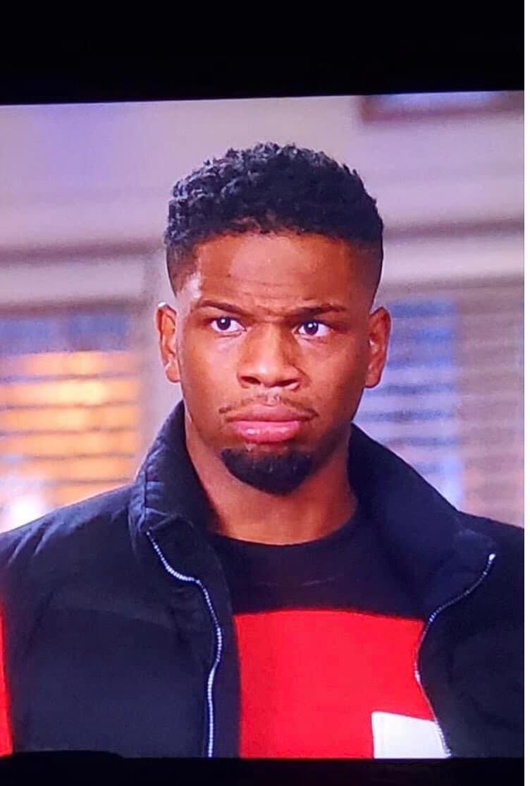 DracarysSli33me's tweet photo. I can see zeke dumb ass now 🤣

Monet: I’m not your aunt I’m your mom

Zeke:  auntie how long you knew this #PowerGhost https://t.co/QOy6jeimBu