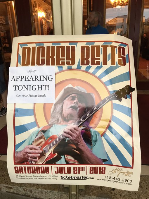   Happy Birthday Dickey Betts
Wishing you many more 
Great show back in 2018! Thanks 