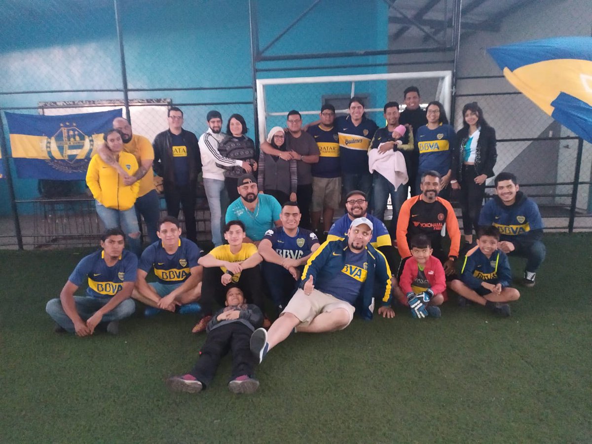 nfpach's tweet photo. ¡Feliz día del hincha de Boca! 

A toda la banda bostera 💙💛💙🇸🇪

¡Honduras presente! 

#XeneizesHonduras 

Aguante Boca y toda su gente. https://t.co/66N6kBiY8B