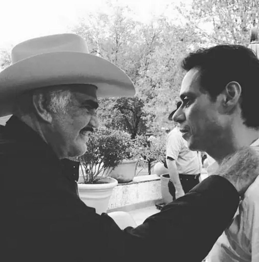 Marc Anthony tweet media