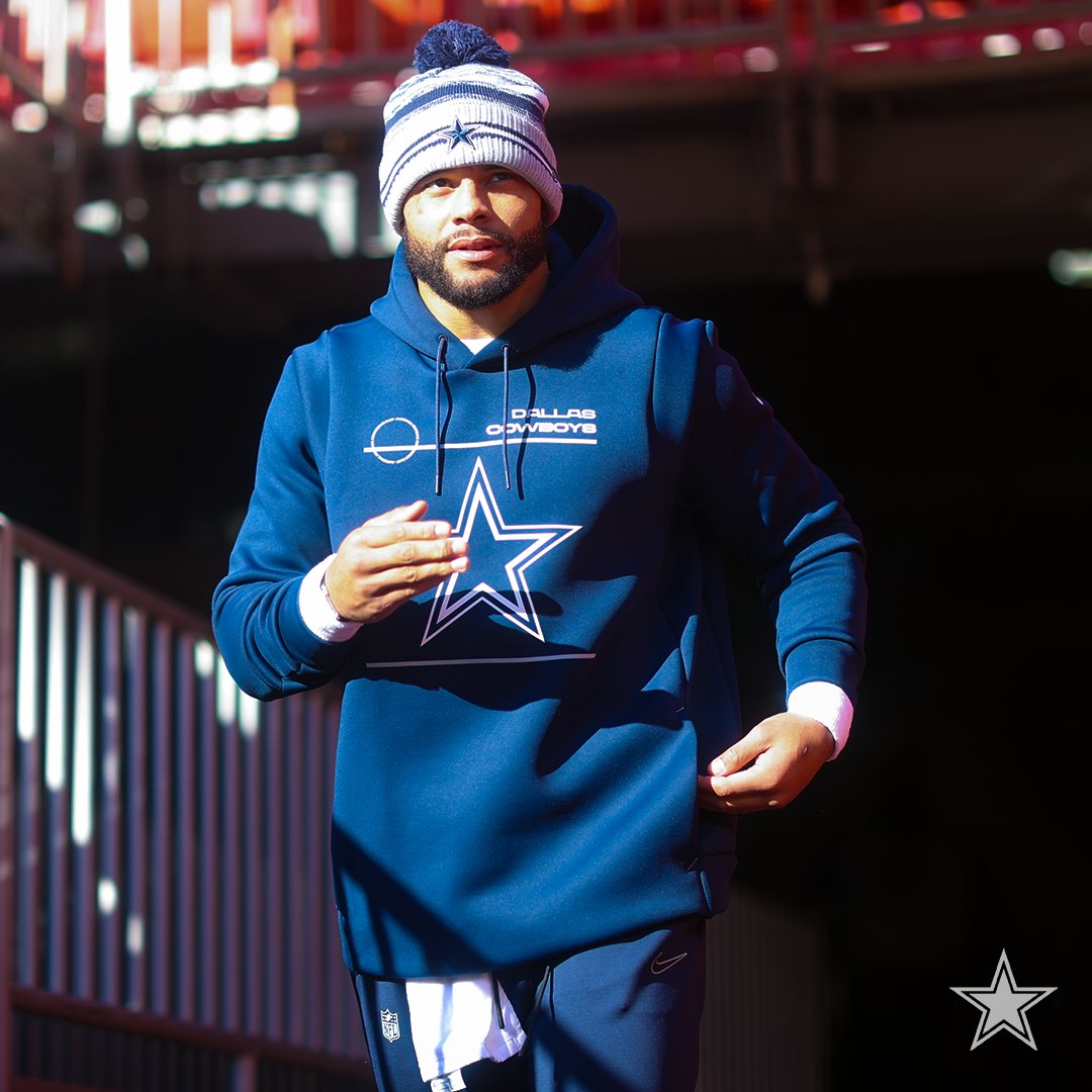 dallascowboys's tweet photo. QB 1️⃣

#DALvsWAS | #DallasCowboys 
#ProBowlVote @dak https://t.co/VNpiHyXguv