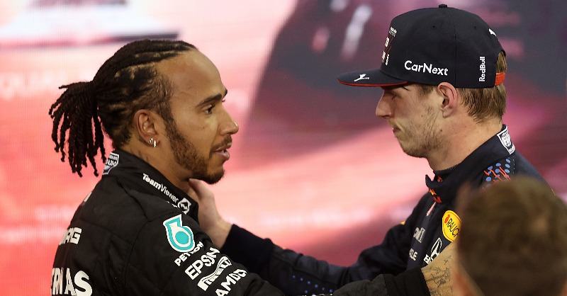 DAZN_ES's tweet photo. Rivalidad, mucha. Deportividad, también 👏

El gesto de Lewis y Max tras poner punto final a un Mundial histórico 🤩