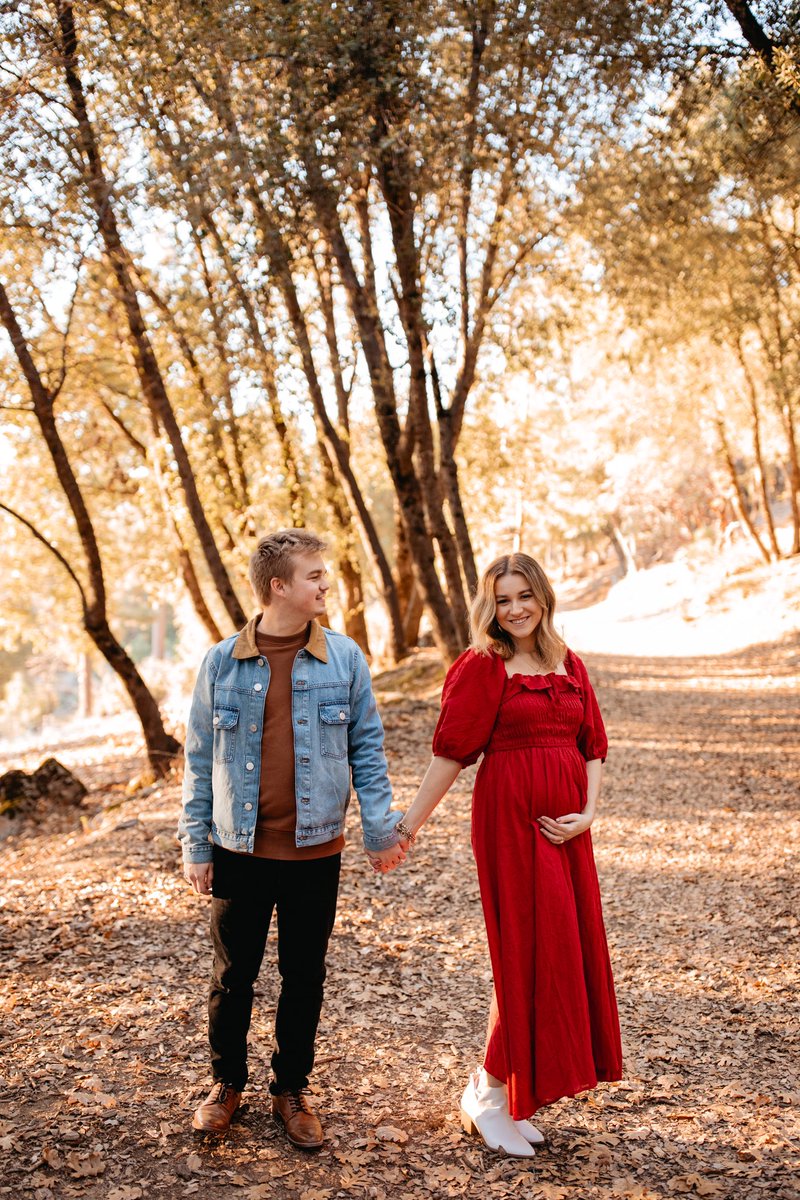 kelseebeachler's tweet photo. Baby B is on the way ❤️ https://t.co/rFCOkkCBBR