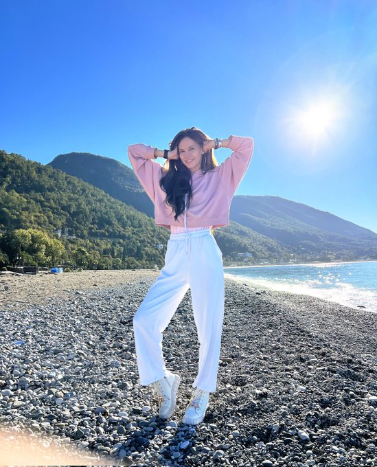 how do you like the weather?) https://t.co/6mSYqTXfZ4