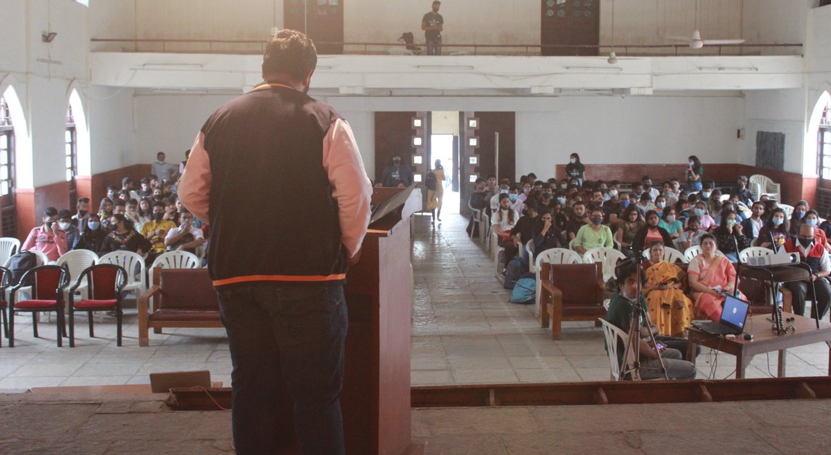 Troika_BMCC's tweet image. Say Hello!👋
To the Core of Troika 2022💯
Glimpses of our First General Meeting💫

#troika #troika2022 #scenebeyondthescreen #bmcc #pune #maharashtra #collegefest #fest #collegeevent #event #comingsoon #theme #arcade #arcadegames #gaming #game #team #teamwork