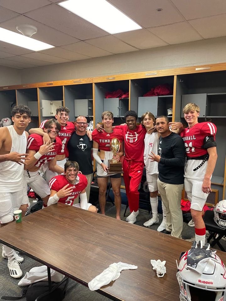 handal_dave's tweet photo. Once in a lifetime ride with a Special Group of dudes. The games may have ended, but the memories, laughs, and relationships will never end. Grateful for all you! ✌🏻Dirty Mustache…😎 #2021DBs ⁦@FootballTomball⁩ ⁦@TISD_athletics⁩ https://t.co/iO53ddxB2g