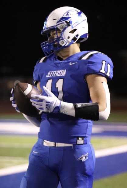 CmanJays52's tweet photo. Blessed to be named 1st Team All State TE! Thank you everyone for helping me achieve this goal. @_BreezeD23_ @R7_Football @coachrugs @whitenerjeffrey @ameritimesports @MyMoInfo https://t.co/e8RBs2YivW