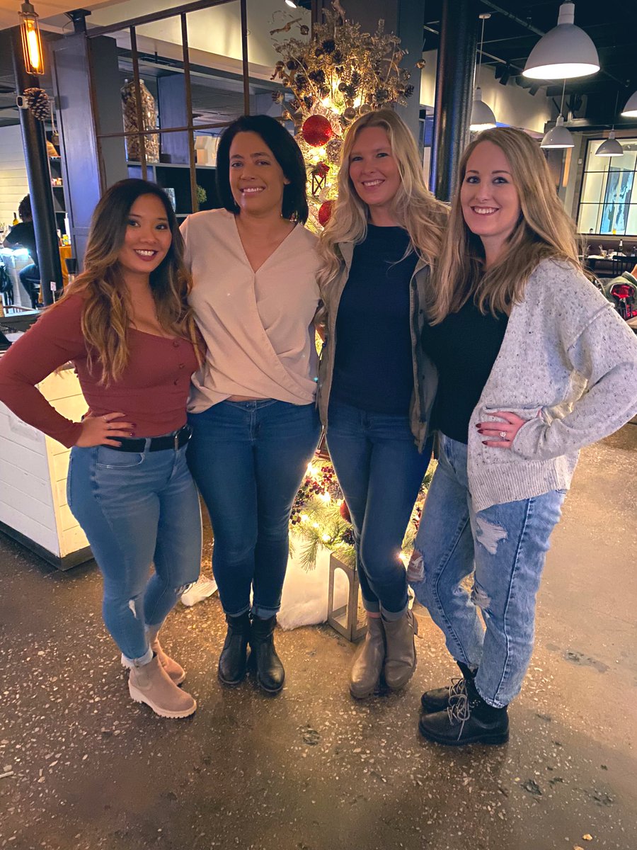 asianmegan's tweet photo. I have the prettiest friends ๐ฅฐ
@briebrown #TwitterlessJess @lauraofthevalle https://t.co/oyLeg3G9sR