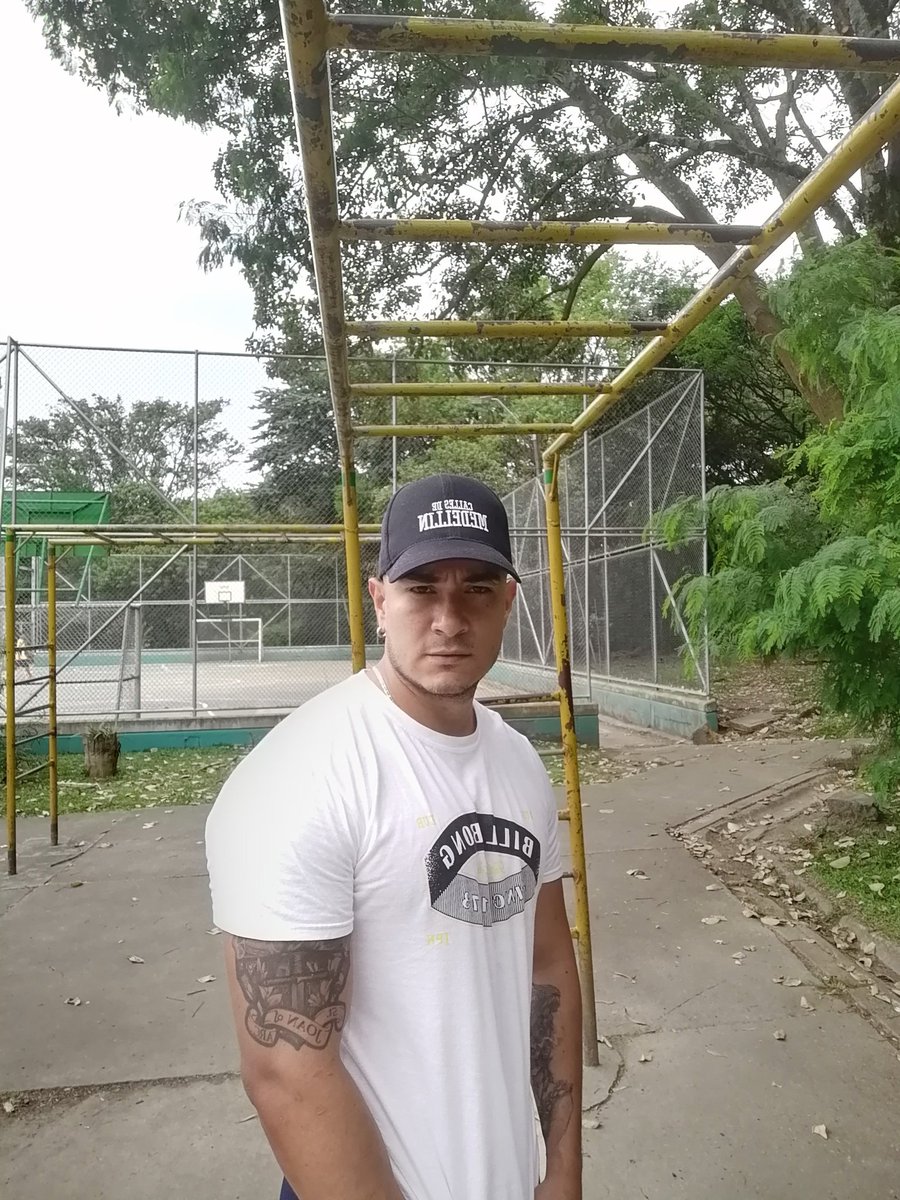 JONATHAN tweet media