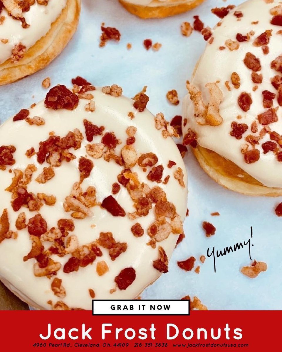 JackFrostDonuts's tweet photo. Pronuts &amp; Donuts all day today!  We’re open until 6pm, see you soon!🍩♥️
#pronuts #ketofriendlydonuts #glutenfreedonuts #everybatchfromscratch #jackfrostdonuts https://t.co/efXFjXhr6D