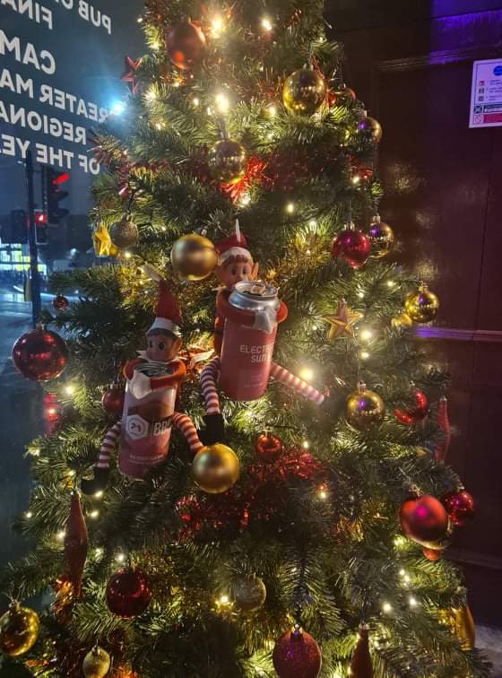 wigancentral's tweet photo. Our #naughtyelves are hanging round in our tree 🎄 drinking some of our new cans!! The Beer Library is fully stocked ready for those stocking fillers and the Christmas rush!
#elfmischief #naughtyelves #elfonthebeershelf #christmasiscoming #newbeeralert #takeaway https://t.co/0v361ZpR3x