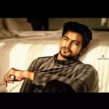 AmeerunisaSk's tweet photo. #TitleHunterVJSunny @Guys speedup...... https://t.co/wTfPA27bZF