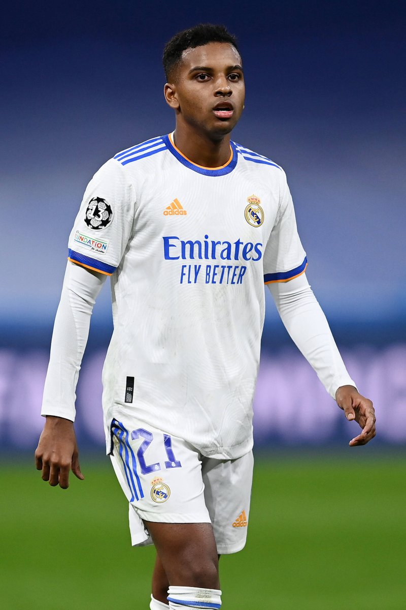 LFCTransferRoom's tweet photo. ❗️𝐑𝐄𝐏𝐎𝐑𝐓: Liverpool have made Real Madrid winger Rodrygo one of their main transfer targets and are willing to pay €80m.

Source: @elnacionalcatEN 🇪🇸 🥉 https://t.co/9OshGHcAJE