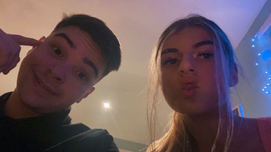 katehoyyyx's tweet photo. @Harrybev02 happy birthday bev🥰have the best day, lotsa love x https://t.co/lv9SeojMAM