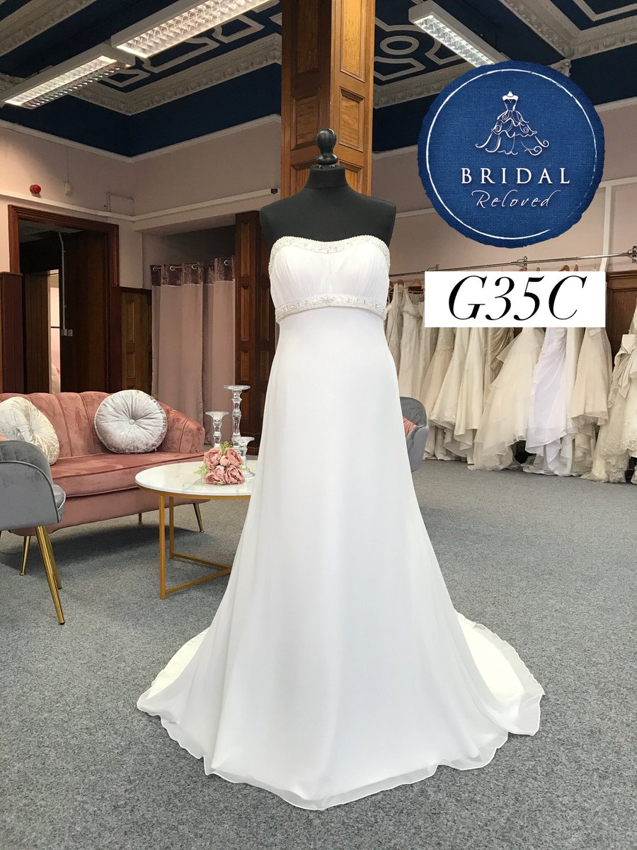 BridalGlasgow's tweet photo. 🎄🎁 𝙳𝚁𝙴𝚂𝚂 𝙾𝙵 𝚃𝙷𝙴 𝙳𝙰𝚈 🎁🎄

To book your private consultation with us to find your bridal style drop us a DM

📞 07903 255081
📧 Glasgow@bridalreloved.co.uk 
#bridalrelovedglasgow #bridalreloved https://t.co/Yj2QPFLoP4