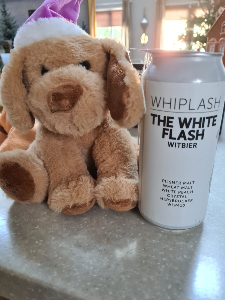 DramsNot's tweet photo. On the 12th day of Christmas my girlfriend bought for me...a can of @whiplashbeer #TheWhiteFlash #BeerAdventCalendar #AdventCalendar https://t.co/11LvjST2EP