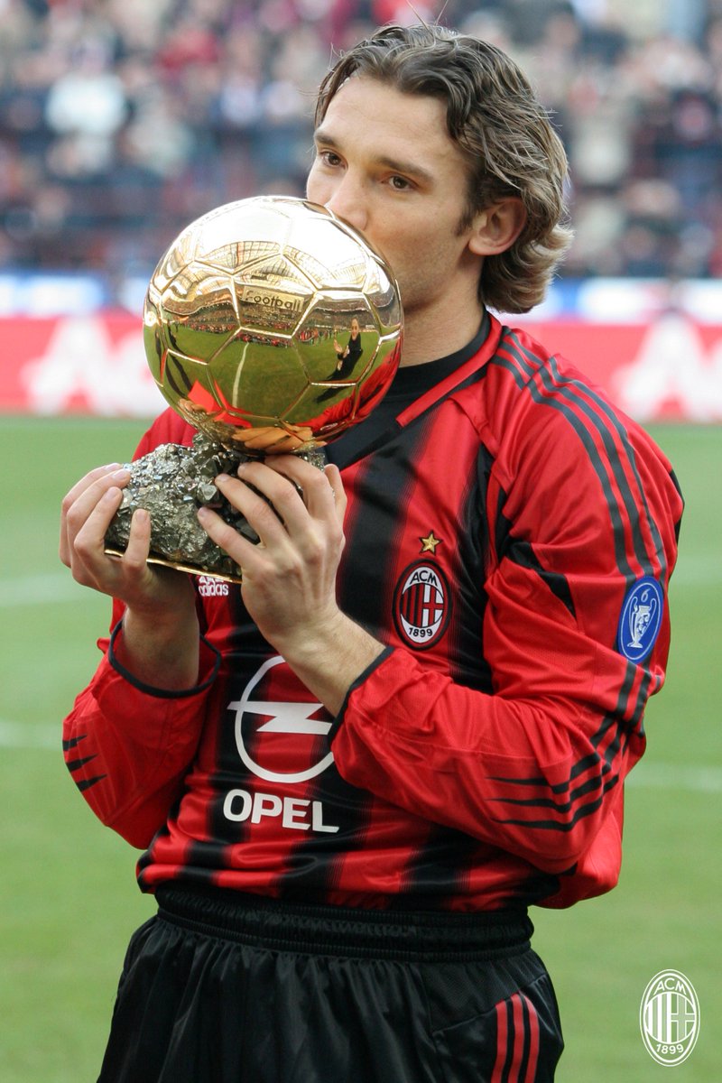 Celebrating another #BallonDOr anniversary as <a href="/jksheva7/">Andriy Shevchenko</a> was crowned player of the year, #OnThisDay in 2004 🏆🇺🇦 

17 anni fa, Sheva vinse il Pallone d’Oro dopo un anno semplicemente indimenticabile 🏆🇺🇦 
 
#SempreMilan