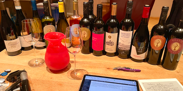 vinovetro's tweet photo. Neem op tijd uw Vino Booster. Geef een oppepper aan uw thuisdiner met een volwaardige set gastronomische wijnen. - https://t.co/U8epfbpiR8 https://t.co/T5mlNUT93j