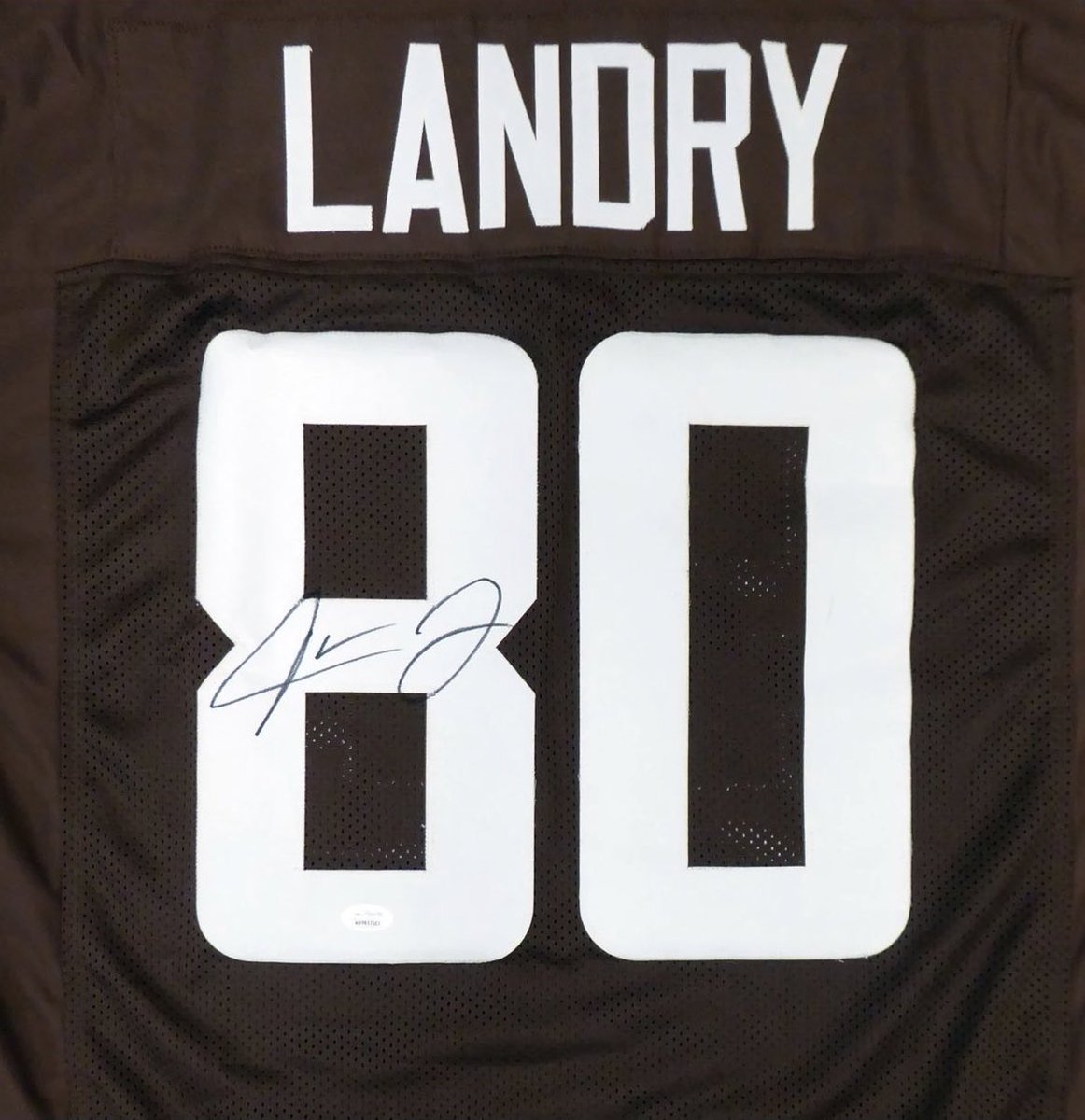 MUTGuru's tweet photo. If the @Browns win today..

We’ll give someone who RETWEETS this plus FOLLOWS @soden_bowl and @MUTGuru, a JSA Certified @God_Son80 AUTOGRAPHED Jersey! ✍️

#CLEvsBAL #NFL  
#BlessEm🙏 #Browns https://t.co/HIOIjnh83p