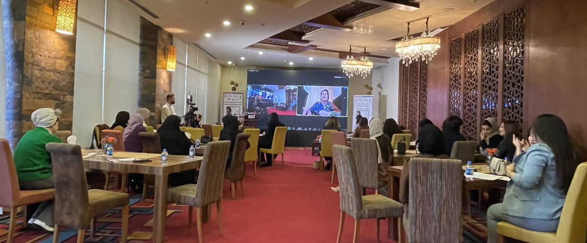 EarthyHana's tweet photo. Our seminar for #WVWB from Erbil and virtually on Zoom Organised by #AHJ with the support of #UNFPAIraq #UNHCRIraq #FranceBagdad #FondationRaja #amnestyfrance #SchoolFraming
#JournalismForHumanRights #VFSF https://t.co/Q3Y6FwmR4L