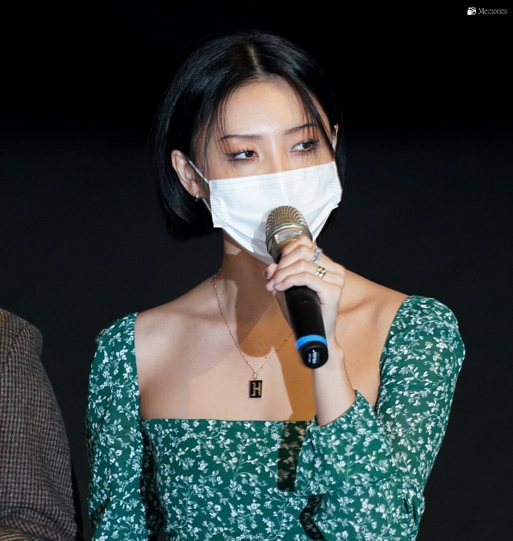 hyejinzm's tweet photo. She is so pretty 💚

#Hwasa #화사  #华莎  #ファサ #ฮวาซา https://t.co/fxgg2IeEqQ