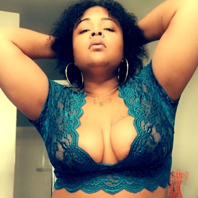 CritiqueMyStyle's tweet photo. #NewProfilePic https://t.co/brJcM9LZ7Y