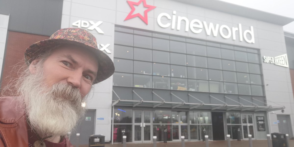 joncampling's tweet photo. OMG I'm so happy 😁
Currently experiencing #HarryPotter #DH1 in the amazing immersive #Cineworld4DX experience at the NEWLY upgraded @CineHull 

Yes that's right HULL' S very own #Deatheater is in 'HULL watching his own movie 🍿lol

Merry Xmas 'ull 🥂 https://t.co/EleQCgvuXo