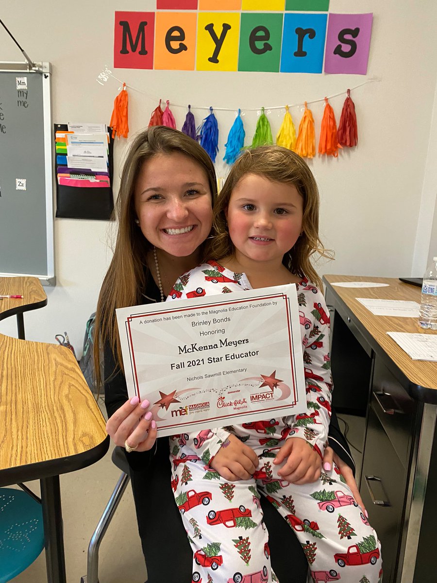 msmeyers17's tweet photo. So blessed to be awarded with the MEF Star Educator award from this sweet student!!!! 🤩❤️ getting to show off the pajamas &amp; all!!! https://t.co/KZwJnCTRmx