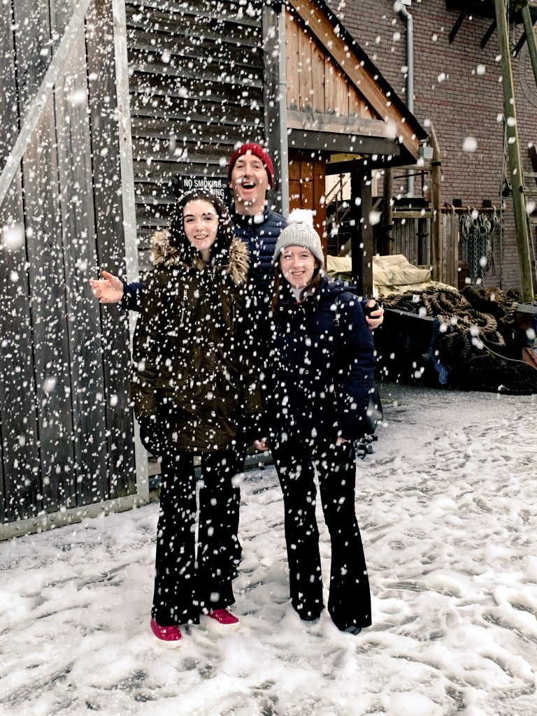 BindingDesign's tweet photo. Feeling very festive after visiting Brunel's SS Great Britain Victorian Christmas #victorianchristmas #ssgreatbritain https://t.co/59y8jG8Uc0