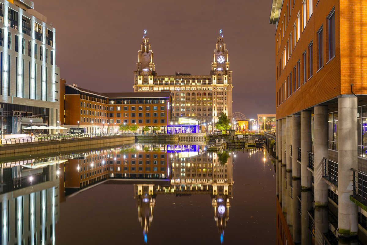 LiverpoolVista's tweet photo. New Competition.
RT and follow (if you haven't already) for a chance to win this 12 x 8 inch Princes Dock, #Liverpool print. The draw will be on Sunday, 19th December. https://t.co/HYAGmbSrOl