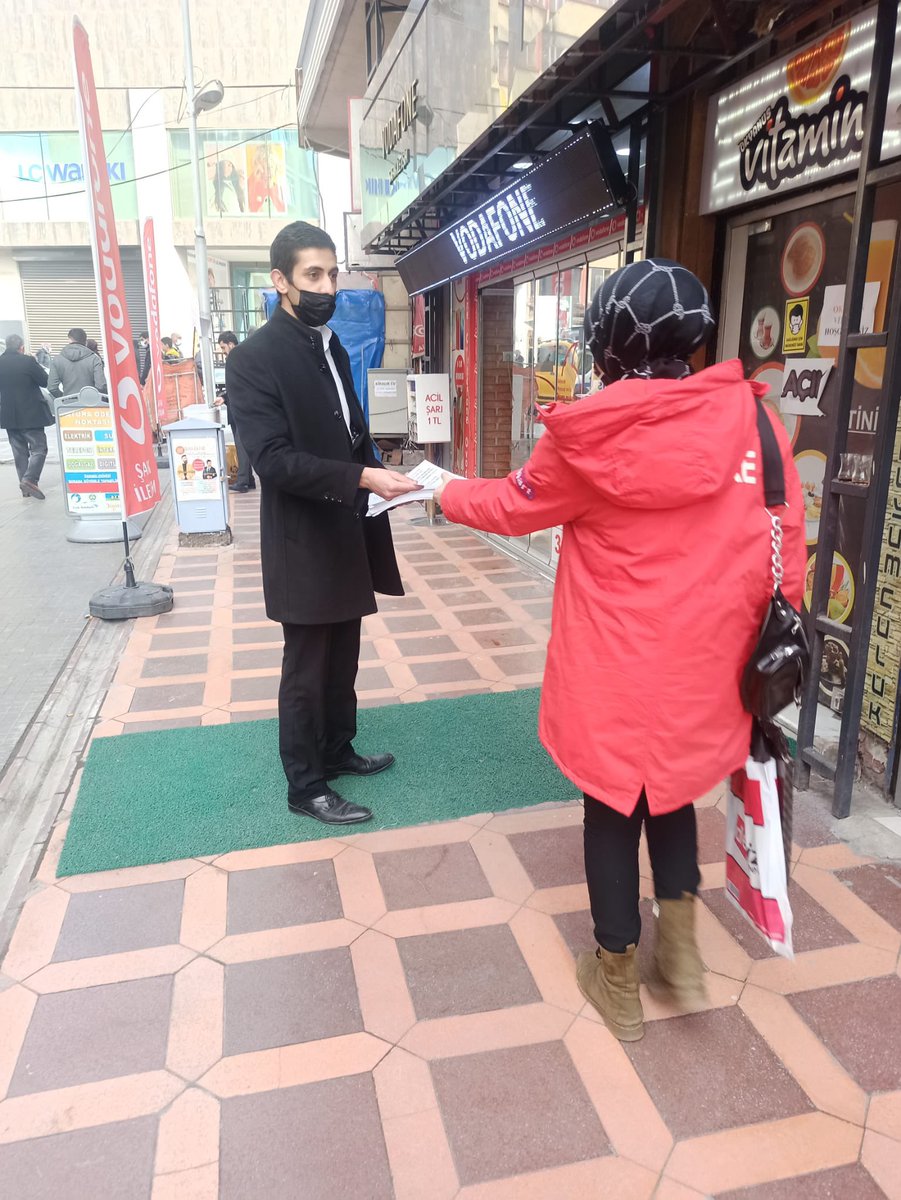 Gelecek Partisi Malatya İl  Gençlik kolları Başkanlığı olarak, Malatya meydanın da düzenlenen üye kayıt stant çalışmalarımıza,ve broşür dağıtımını gerçekleştirdik. <a href="/Ahmet_Davutoglu/">Ahmet Davutoğlu</a> <a href="/BMustafaGozel/">Mustafa Gözel</a> <a href="/Ahmet_Davutoglu/">Ahmet Davutoğlu</a> <a href="/mehmetdmr1_/">mehmet demir</a>  <a href="/GelecekPartiTR/">Gelecek Partisi</a>