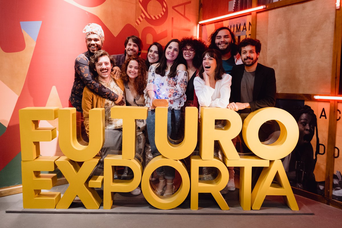 portadosfundos's tweet photo. Ela tem um carisma imbatível, ela tem um talento nato, ela tem uma legião de maclaquinhos: @maclatenorio é a campeã do #FuturoExPorta e vai fazer parte do elenco por um ano ou mais, caso não role o contrato com o Multishow. Parabéns! https://t.co/fKzXoSkXX1